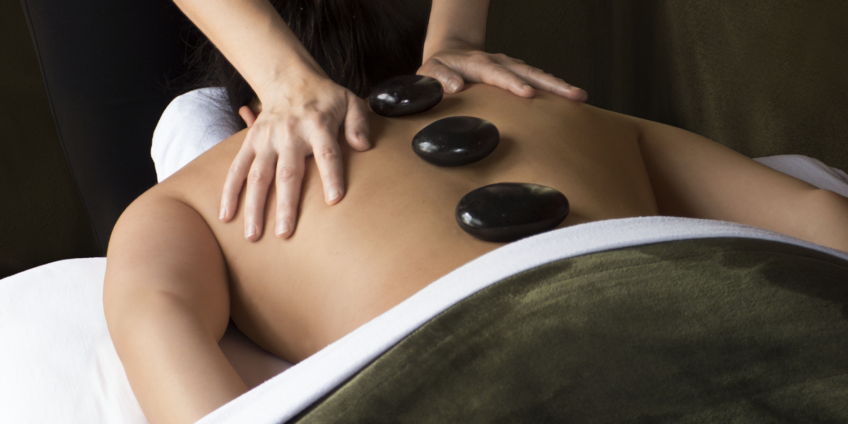Rejuvenate With A Relaxing Body Massage In Mulund West