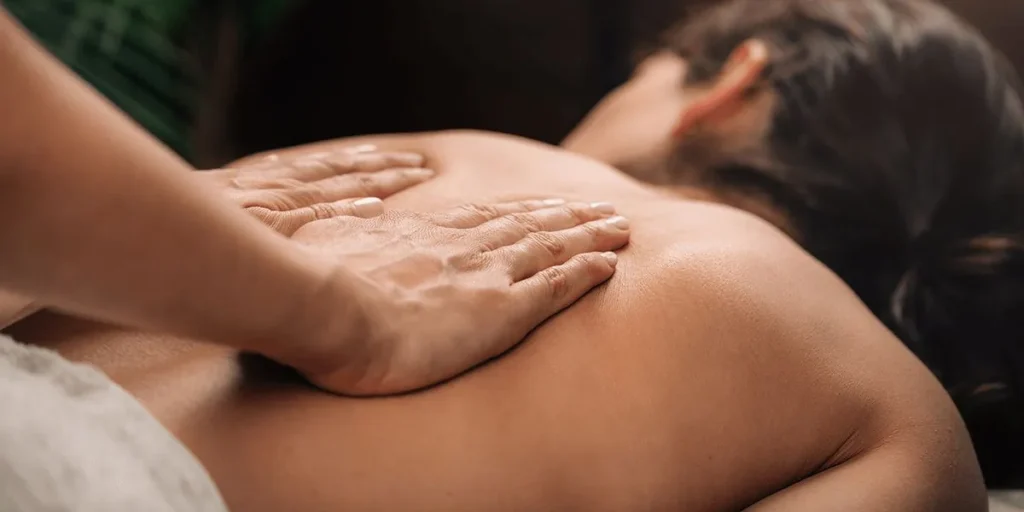 Best Massage For Office Workers In Mumbai: Relieve Neck, Shoulder & Back Tension_Allure Thai Spa & Wellness In Mumbai